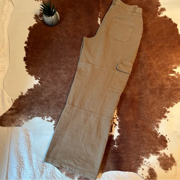 HIGH WAISTED MINERAL WASHED CARGO PANTS - Picture 1 of 3